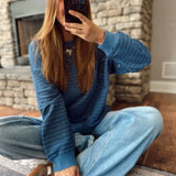 Blue Stripes Essence Pullover