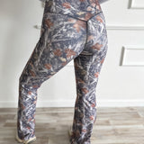 BIRDIE Sculpt Yoga Flare in Timber Haze Camo
