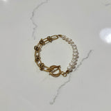 Gold Chain and Pearls Bracelet